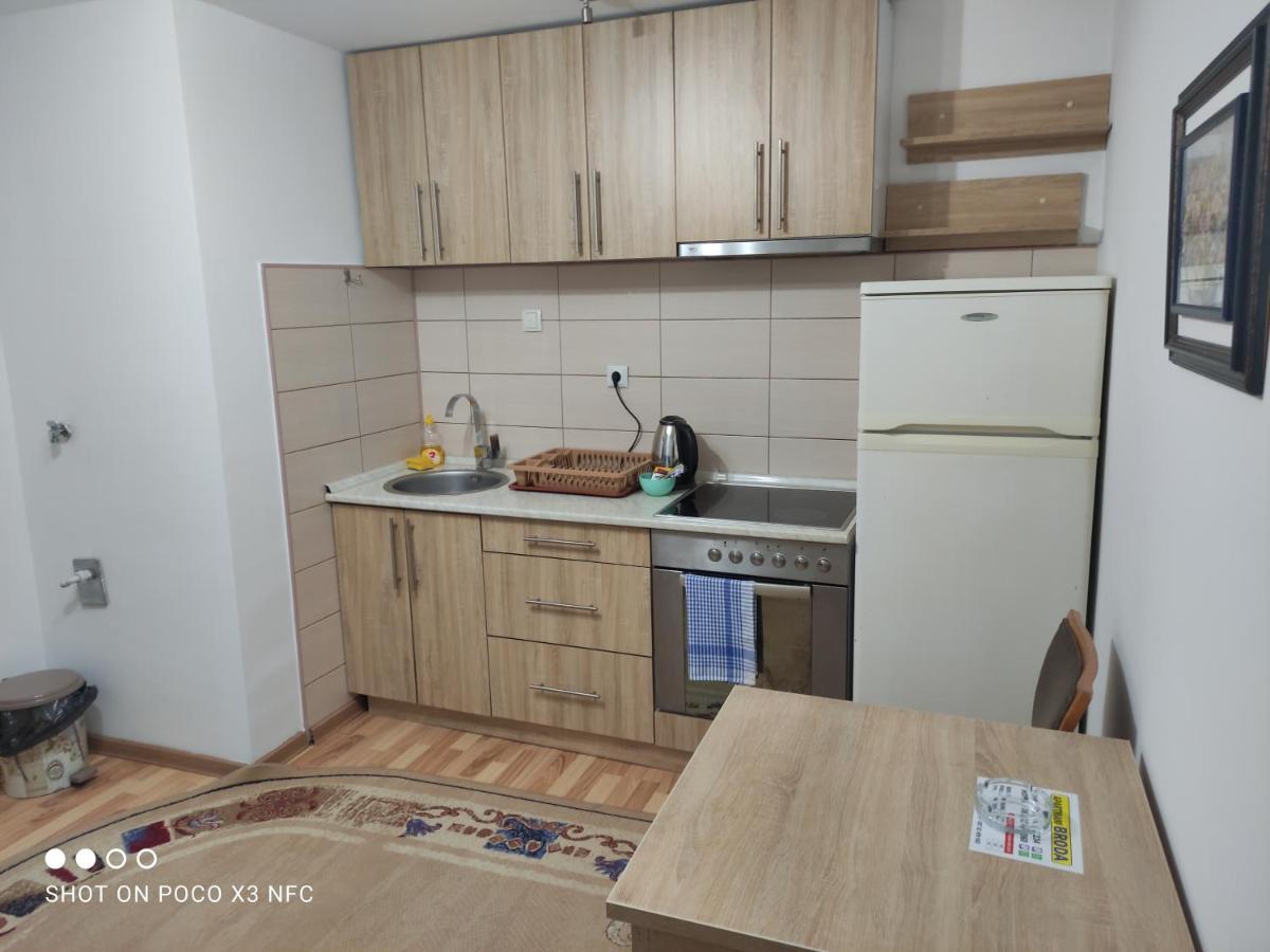 Apartmani Brod Zeniça Dış mekan fotoğraf