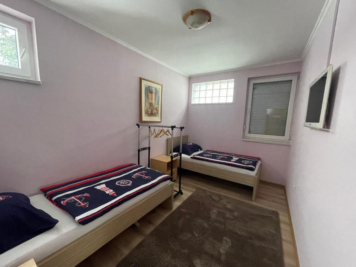 Apartmani Brod Zeniça Dış mekan fotoğraf