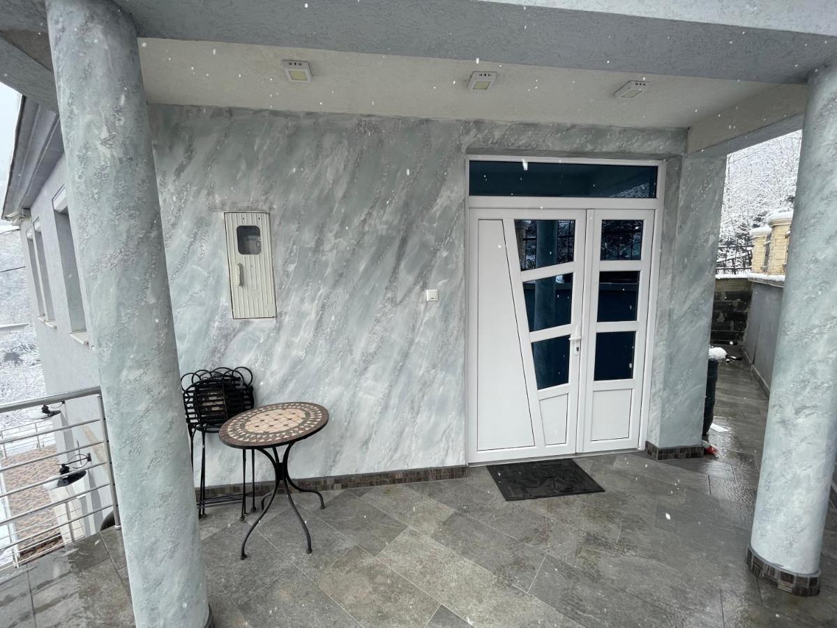 Apartmani Brod Zeniça Dış mekan fotoğraf