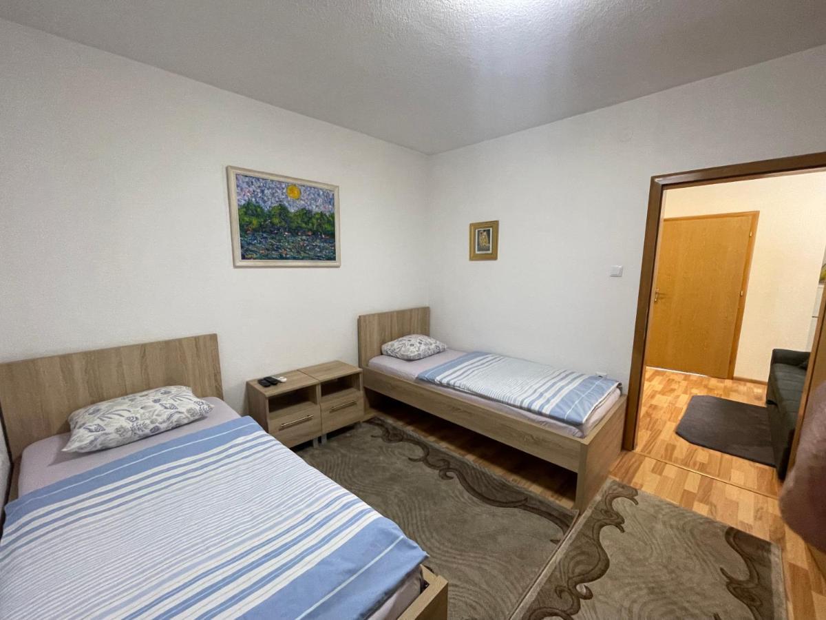 Apartmani Brod Zeniça Dış mekan fotoğraf
